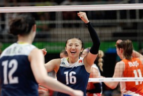 中国九游体育-东契奇第五赛季全面爆发，TL球迷见证神迹时刻！